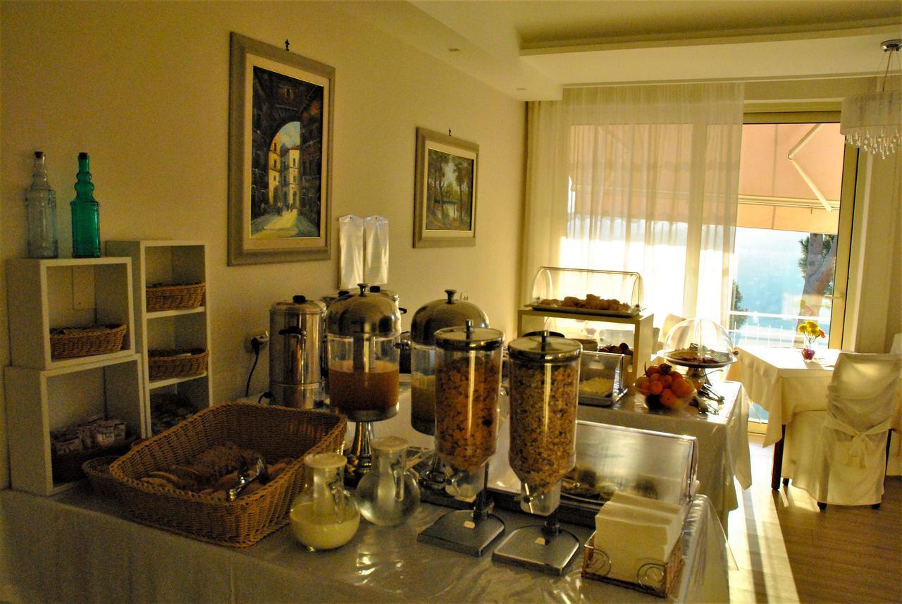 Hotel Villa Fiorita Sorrento Luaran gambar